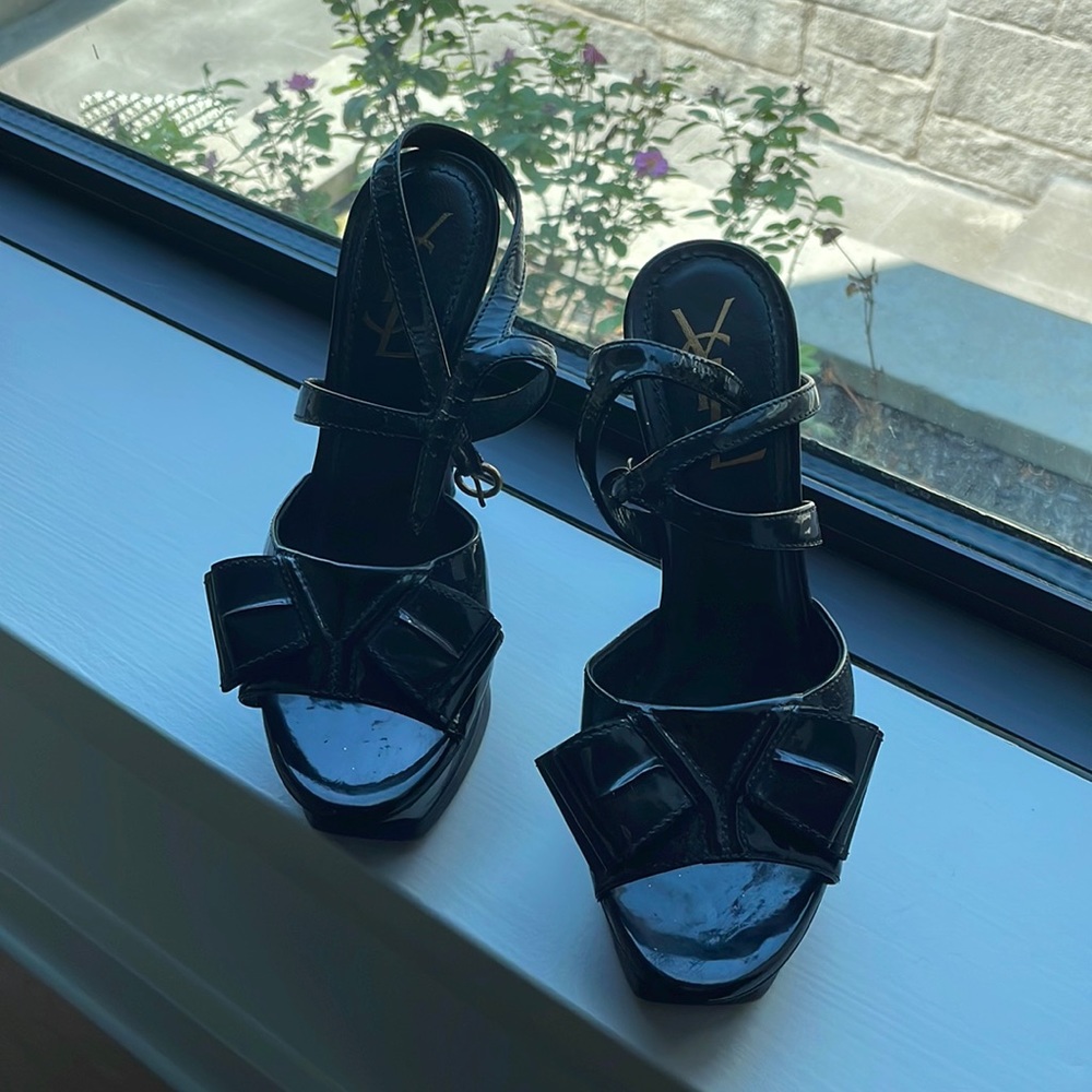 YSL BOW TRIBUTE PLATFORM